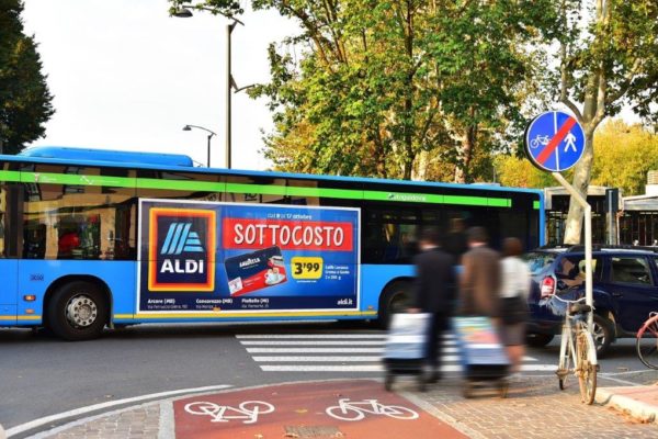 Pubblicità autobus Milano, Rho, Pero, Magenta, Cornaredo Settimo Milanese, Arese